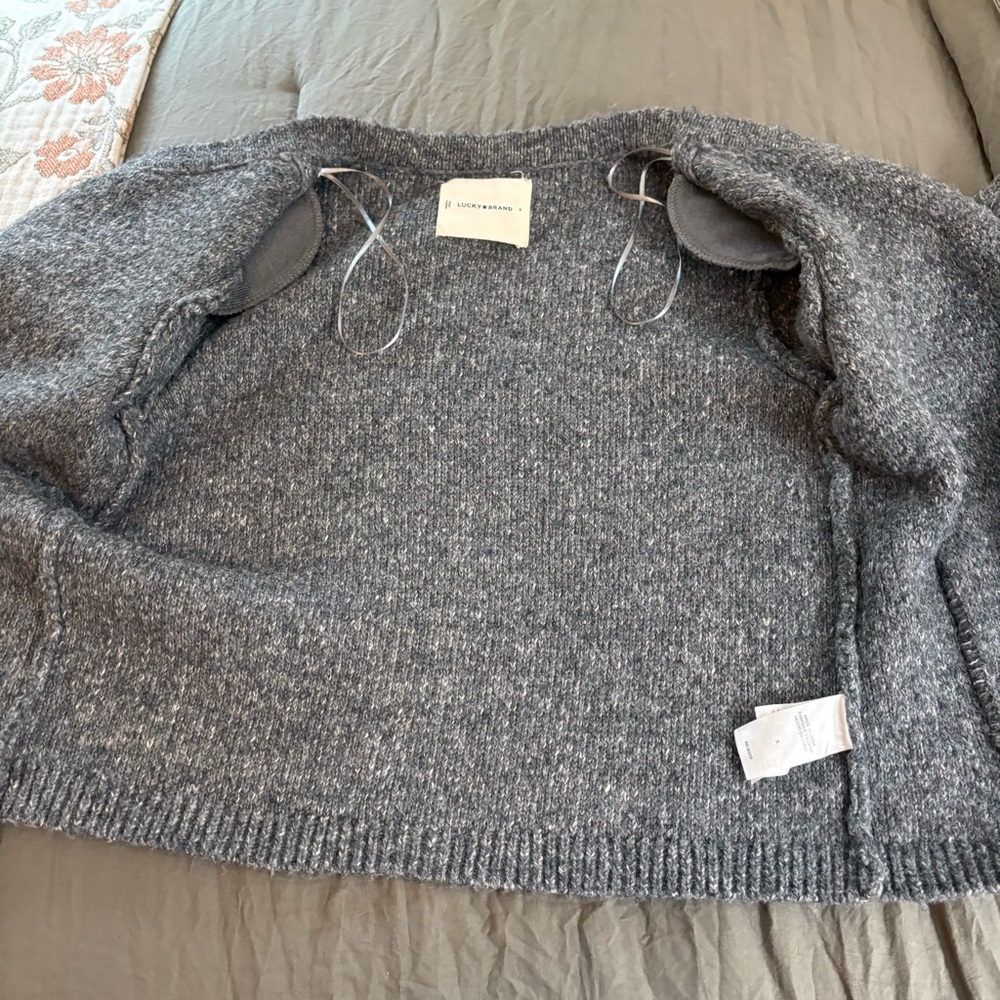 Lucky Brand Gray Boucle Sweater Lady Jacket. Size Small. - Picture 15 of 16